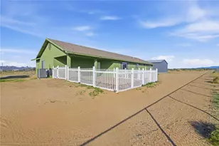 4670 W Shipp Dr, Golden Valley, AZ 86413 - Photo 5