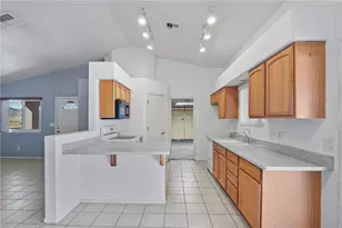 10106 N Concho Dr, Kingman, AZ 86401 - Photo 11