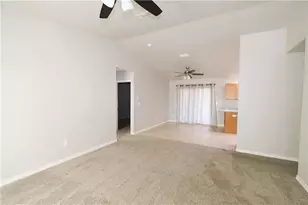 442 S Los Cabos Ln, Golden Valley, AZ 86413 - Photo 3