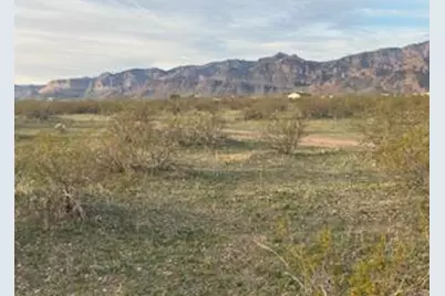 3384 S Zircon Road, Golden Valley, AZ 86413 - Photo 3