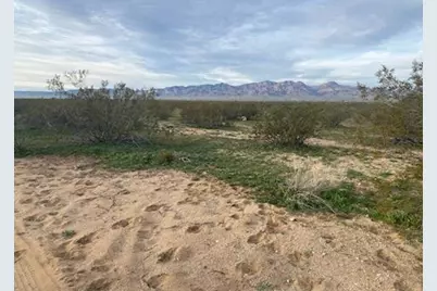 2885 S Manzanita Road, Golden Valley, AZ 86413 - Photo 3