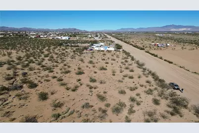 Lot 3 North Teddy Roosevelt Road, Golden Valley, AZ 86413 - Photo 3