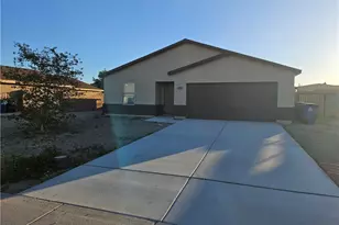 576 Holly St, Bullhead City, AZ 86442 - Photo 1