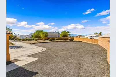 2419 E Pawnee Circle, Fort Mohave, AZ 86426 - Photo 11