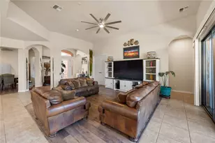 2746 Sidewheel Dr, Bullhead City, AZ 86429 - Photo 15