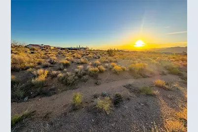 9299 N Bridlebit Avenue, Kingman, AZ 86401 - Photo 1