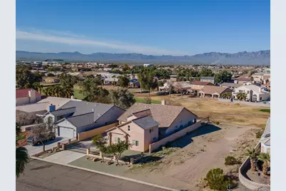 5623 S Desert Lakes Drive, Fort Mohave, AZ 86426 - Photo 9