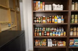 21422 S Appaloosa Rd, Yucca, AZ 86438 - Photo 17