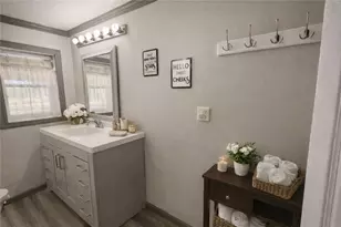 21422 S Appaloosa Rd, Yucca, AZ 86438 - Photo 31