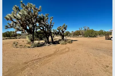 21422 S Appaloosa Road, Yucca, AZ 86438 - Photo 55