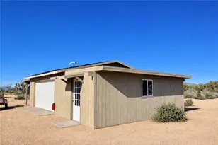 21422 S Appaloosa Rd, Yucca, AZ 86438 - Photo 35