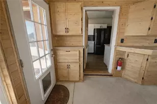 21422 S Appaloosa Rd, Yucca, AZ 86438 - Photo 13