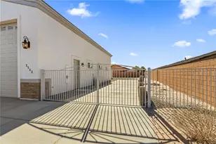 2542 E Alterna Dr, Fort Mohave, AZ 86426 - Photo 11