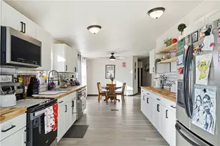 1071 S Estrella Rd, Golden Valley, AZ 86413 - Photo 15