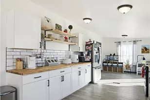 1071 S Estrella Rd, Golden Valley, AZ 86413 - Photo 9