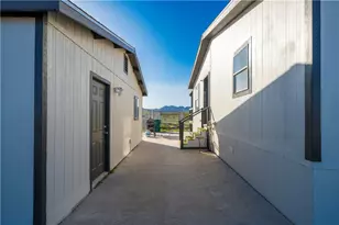 1071 S Estrella Rd, Golden Valley, AZ 86413 - Photo 37