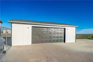 1071 S Estrella Rd, Golden Valley, AZ 86413 - Photo 41