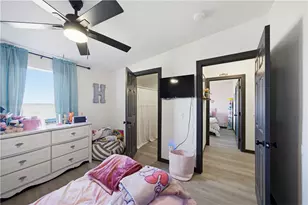 1071 S Estrella Rd, Golden Valley, AZ 86413 - Photo 17