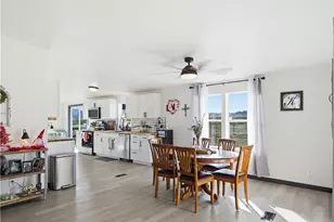 1071 S Estrella Rd, Golden Valley, AZ 86413 - Photo 7