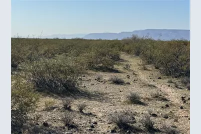 14257 W Indian Wells Road, Golden Valley, AZ 86413 - Photo 7