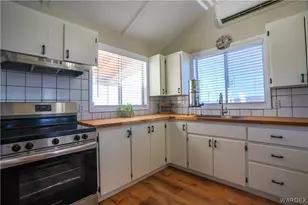 16548 N Kitmit Dr, Dolan Springs, AZ 86441 - Photo 7