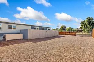 1876 Oliver Dr, Bullhead City, AZ 86442 - Photo 27