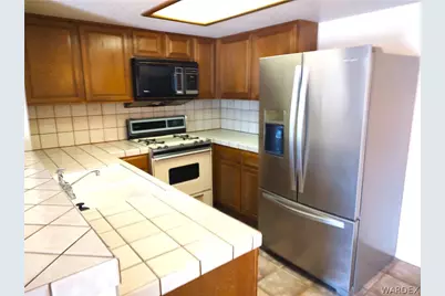 1663 Highway 95 B10 #2, Bullhead City, AZ 86442 - Photo 5