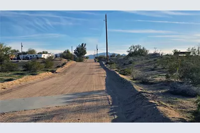 207-11-032 S Lawton Road, Yucca, AZ 86438 - Photo 9