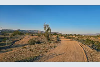 207-11-013 S Douglas Lane, Yucca, AZ 86438 - Photo 15