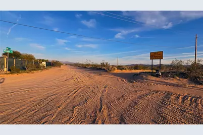 207-11-013 S Douglas Lane, Yucca, AZ 86438 - Photo 19