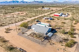 495 S Lochiel Rd, Golden Valley, AZ 86413 - Photo 53