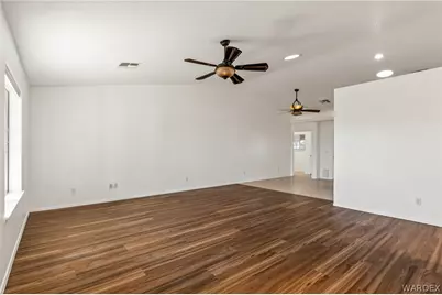 495 S Lochiel Road, Golden Valley, AZ 86413 - Photo 15