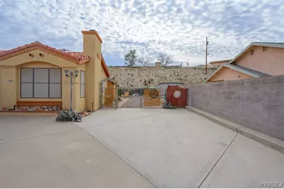 1792 Dorado Drive, Bullhead City, AZ 86442 - Photo 5