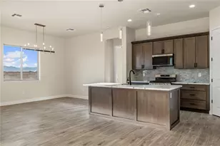 971 Athens Ct, Bullhead City, AZ 86429 - Photo 7