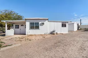 1270 Agate Ave, Bullhead City, AZ 86442 - Photo 1
