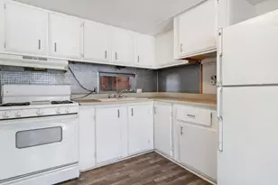 1270 Agate Ave, Bullhead City, AZ 86442 - Photo 7