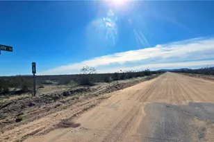 20063 S Dale Evans Rd, Yucca, AZ 86438 - Photo 41