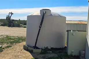 20063 S Dale Evans Rd, Yucca, AZ 86438 - Photo 29