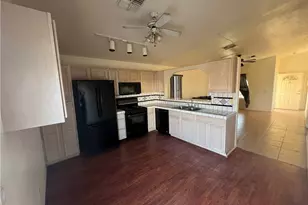 9762 S Kingman Dr, Mohave Valley, AZ 86440 - Photo 5