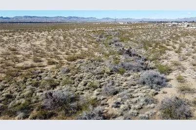 Lot B W Diabase, Golden Valley, AZ 86413 - Photo 3