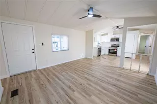 310 Meander Dr, Bullhead City, AZ 86442 - Photo 9