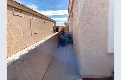 2450 Highland Trail #7, Bullhead City, AZ 86442 - Photo 7