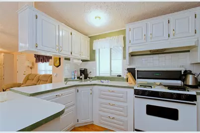 490 N Moon Mountain Avenue #14, Quartzsite, AZ 85346 - Photo 15