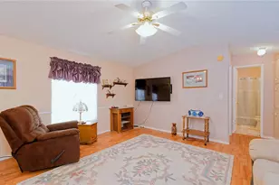 490 N Moon Mountain Ave, Quartzsite, AZ 85346 - Photo 7