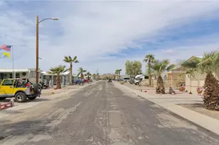 490 N Moon Mountain Ave, Quartzsite, AZ 85346 - Photo 31