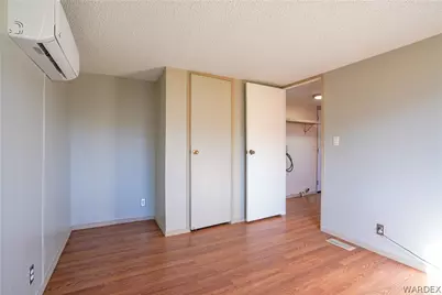 6892 Concho Drive, Dolan Springs, AZ 86441 - Photo 11