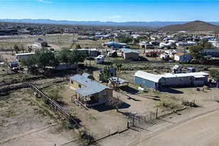 6892 Concho Dr, Dolan Springs, AZ 86441 - Photo 3