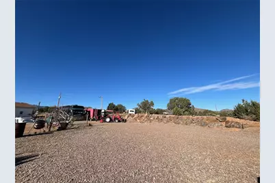 9918 E Blake Ranch Road, Kingman, AZ 86401 - Photo 3