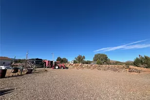 9918 E Blake Ranch Rd, Kingman, AZ 86401 - Photo 3