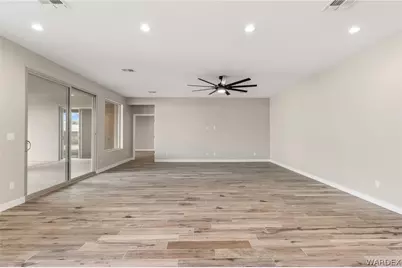 2935 Sidewheel Drive, Bullhead City, AZ 86429 - Photo 15